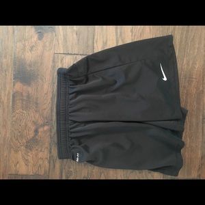 Black nike shorts